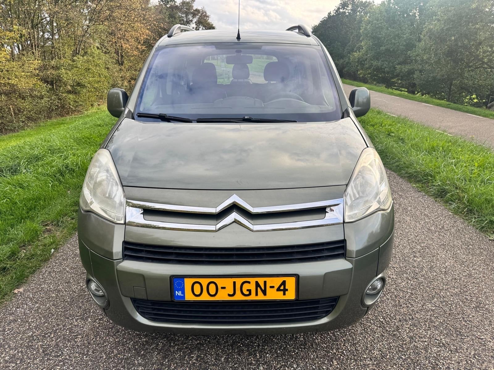 Citroën Berlingo 1.6 16V 66KW 2009 Groen, Auto's, Voorwielaandrijving, 4 cilinders, Origineel Nederlands, Handgeschakeld