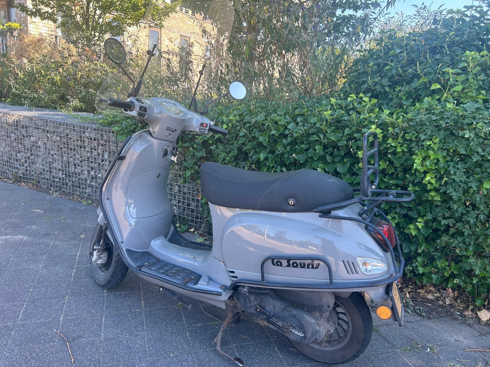 La Souris Sourini S mogelijk motorschade!, Fietsen en Brommers, Scooters | Overige merken, Ophalen, Gebruikt, Maximaal 45 km/u
