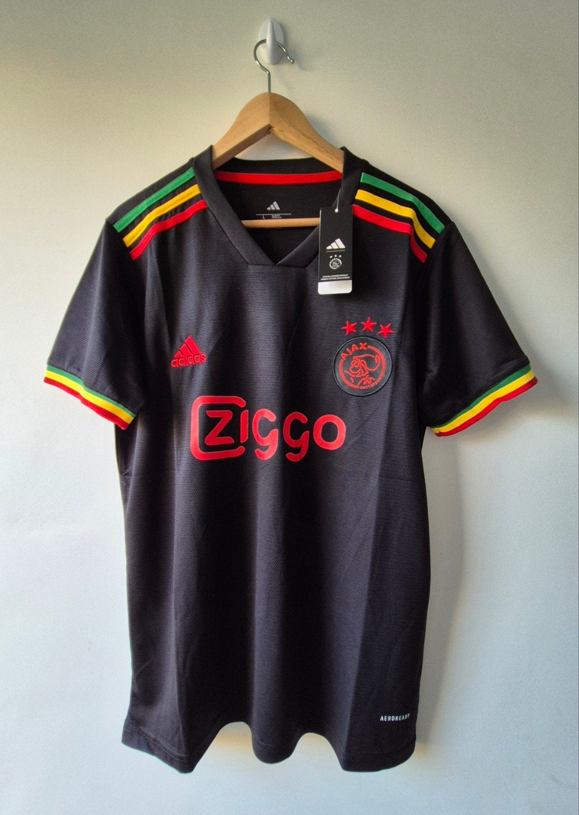 Nieuw Adidas Ajax Bob Marley shirt 2021/2022 maat large, Maat L, Ophalen of Verzenden, Nieuw, Shirt