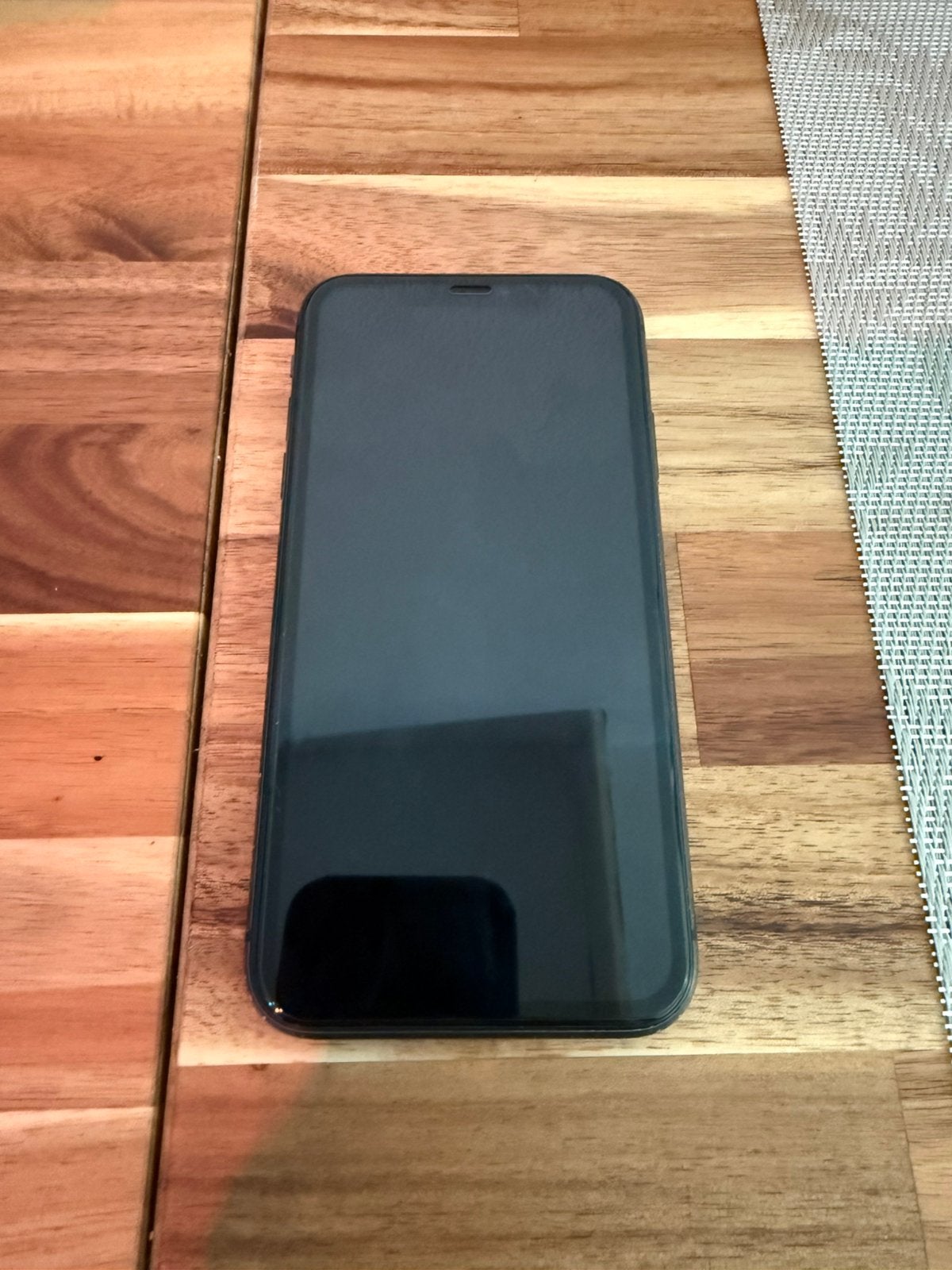 Apple iPhone 11 / 64GB / zwart / met doosje, Gebruikt, 71 %, Zwart, 64 GB