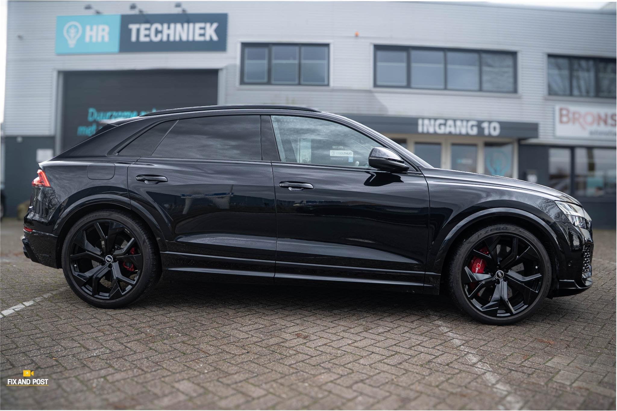 Audi RSQ8 Quattro Keramisch l Pano l HUD l softclose l Massa, Auto's, Gebruikt, 600 pk, Zwart, Bedrijf