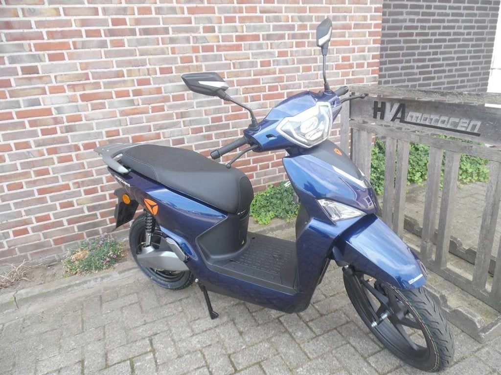 Yadea Voltguard Elektrisch NIEUW ACTIE GRATIS HELM EN SLOT, Sales@moteo.nl, Maximaal 45 km/u, Elektrisch, Nieuw