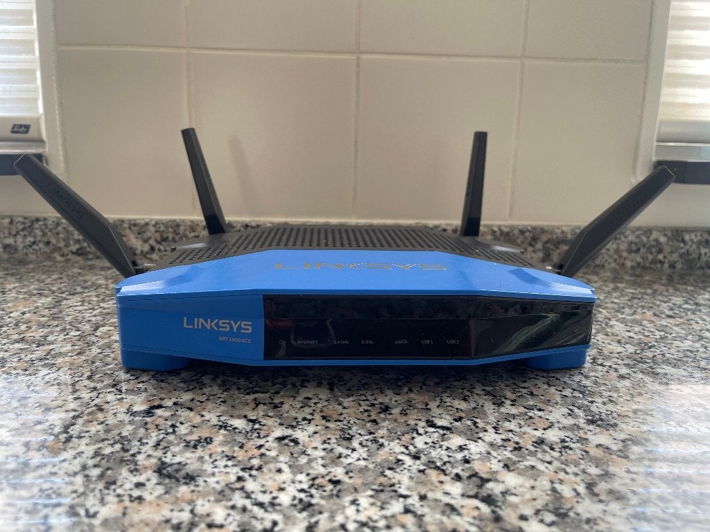 Linksys WRT1900ACS, Computers en Software, Routers en Modems, Gebruikt, Router, Ophalen of Verzenden
