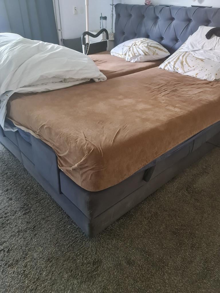 Elektrische boxspring 1 persoons 90x200, Ophalen, 90 cm, Eenpersoons, Zo goed als nieuw
