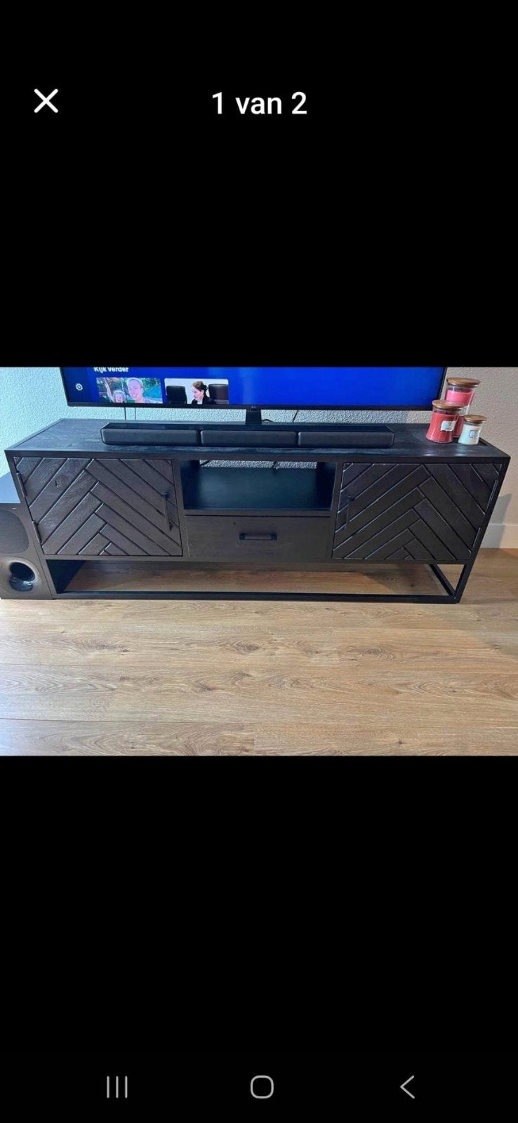 Zwart tv-meubel met visgraatpatroon, Gebruikt, 100 tot 150 cm, Modern, Industrieel, Minder dan 100 cm