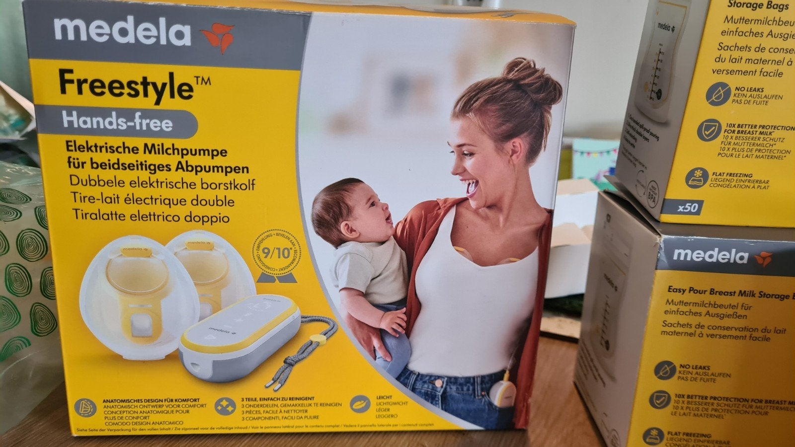 Madela Freestyle Handsfree Breast pump, Ophalen of Verzenden, Gebruikt
