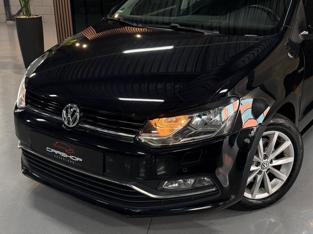 Volkswagen Polo 1.2 TSI LOUNGE EDITION! CRUISE/PDC/AIRCO, Stof, Gebruikt, Zwart, 1199 cc
