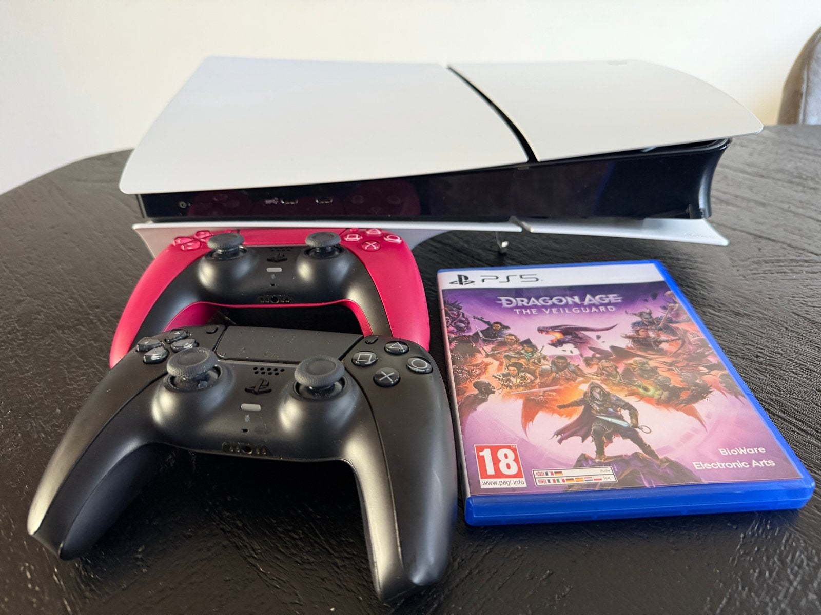 Sony PlayStation 5 Disc Edition 1TB met 2 controllers en gam, Spelcomputers en Games, Spelcomputers | Sony PlayStation 5, Ophalen of Verzenden