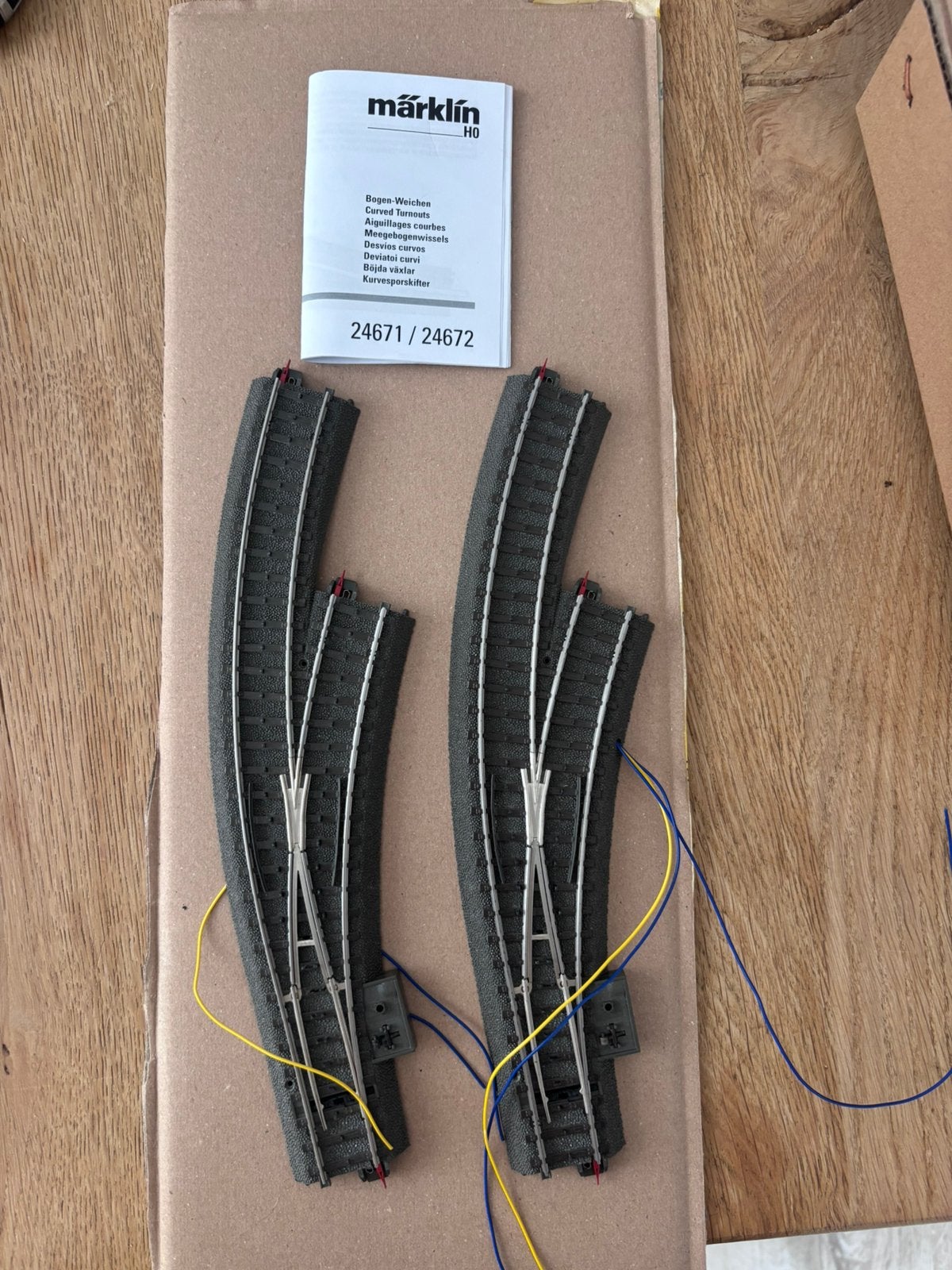 Märklin H0 C-rail 24672 rechtsgebogen – 2x Elek aangedr., Wisselstroom, Rails, Ophalen of Verzenden, Zo goed als nieuw