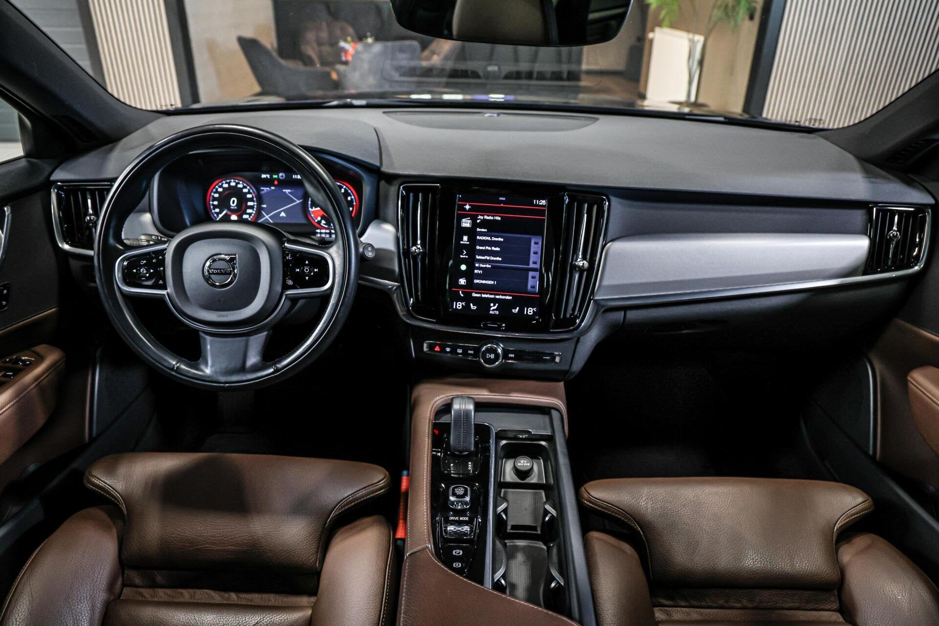 Volvo V90 2.0 B4 Business Pro LEER TREKHAAK CAMERA CARPLAY N, Euro 6, 4 cilinders, Blauw, Automatische klimaatregeling
