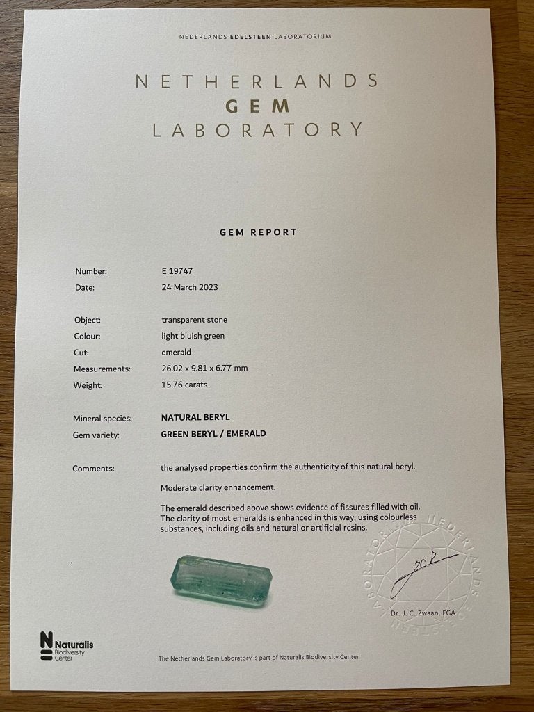 Smaragd van 15,76 karaat (NEL certificaat), Ophalen of Verzenden, Nieuw