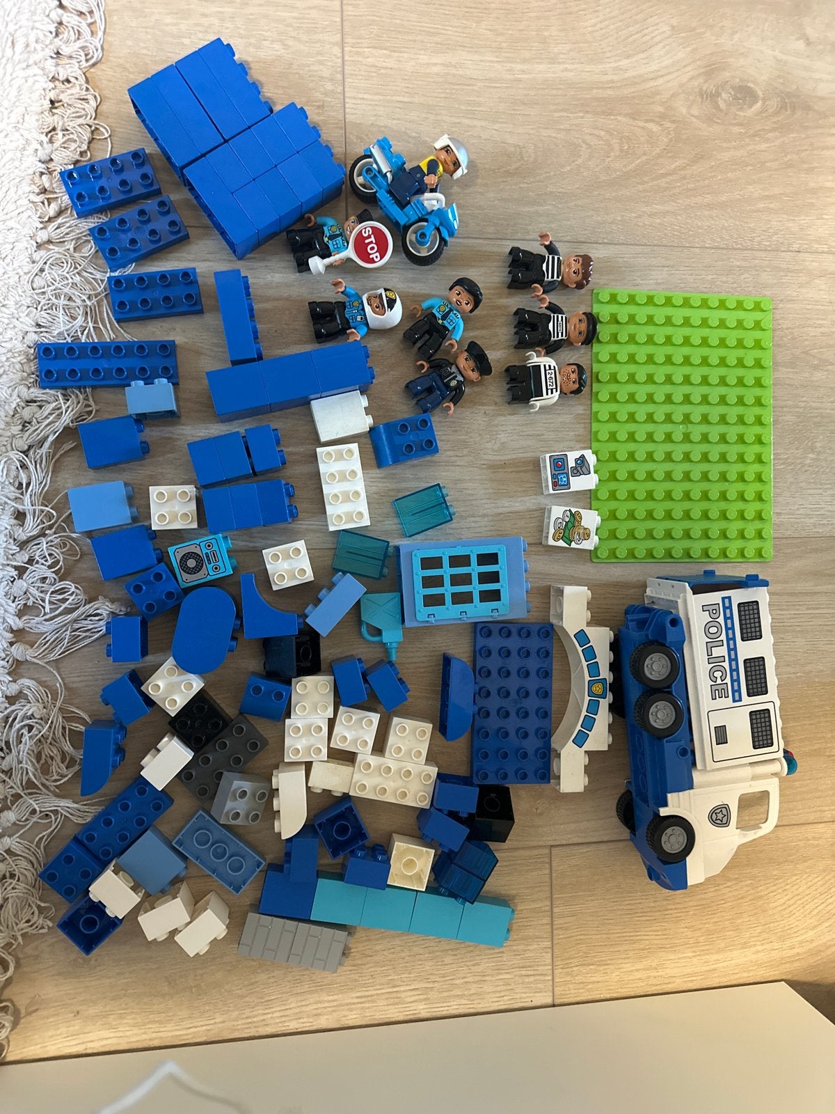 LEGO DUPLO politie set met politiewagen, motor en poppetjes, Ophalen, Gebruikt, Duplo