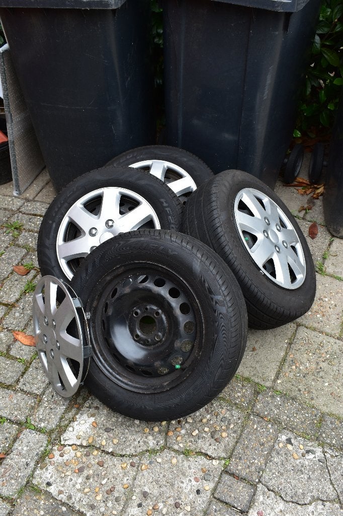 Velgen met wieloppen Fiat Panda 3 14 inch, Auto diversen, Wieldoppen, Ophalen, Gebruikt