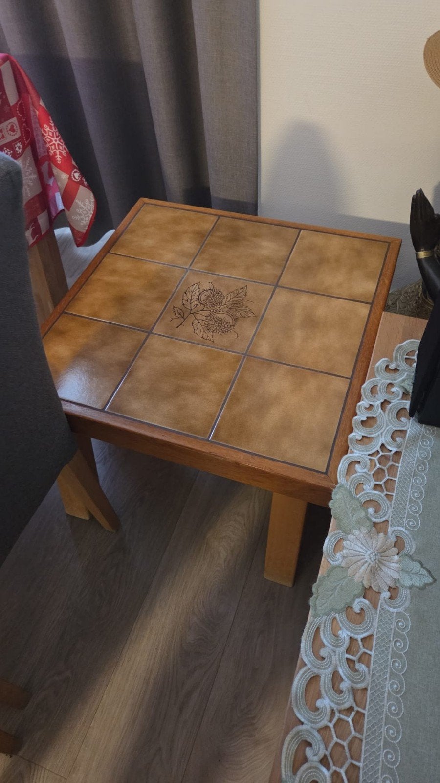 Set van salontafel en 3 houten bijzettafels met tegels, Ophalen, Minder dan 45 cm, Minder dan 55 cm, Gebruikt
