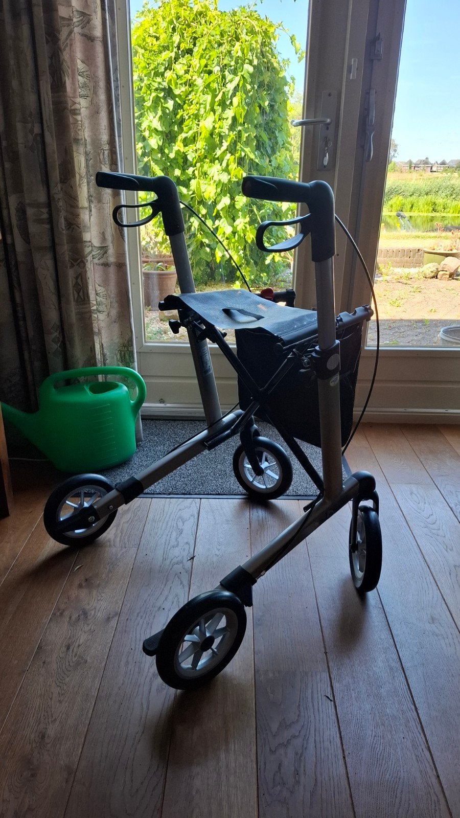 ZGAN Stijlvolle rollator Server, Ophalen, Lichtgewicht, Zo goed als nieuw