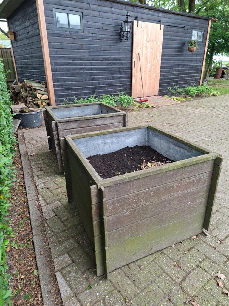 Hardhouten plantenbakken met metalen binnenkant, Gebruikt, Vierkant, Ophalen of Verzenden, Balkon