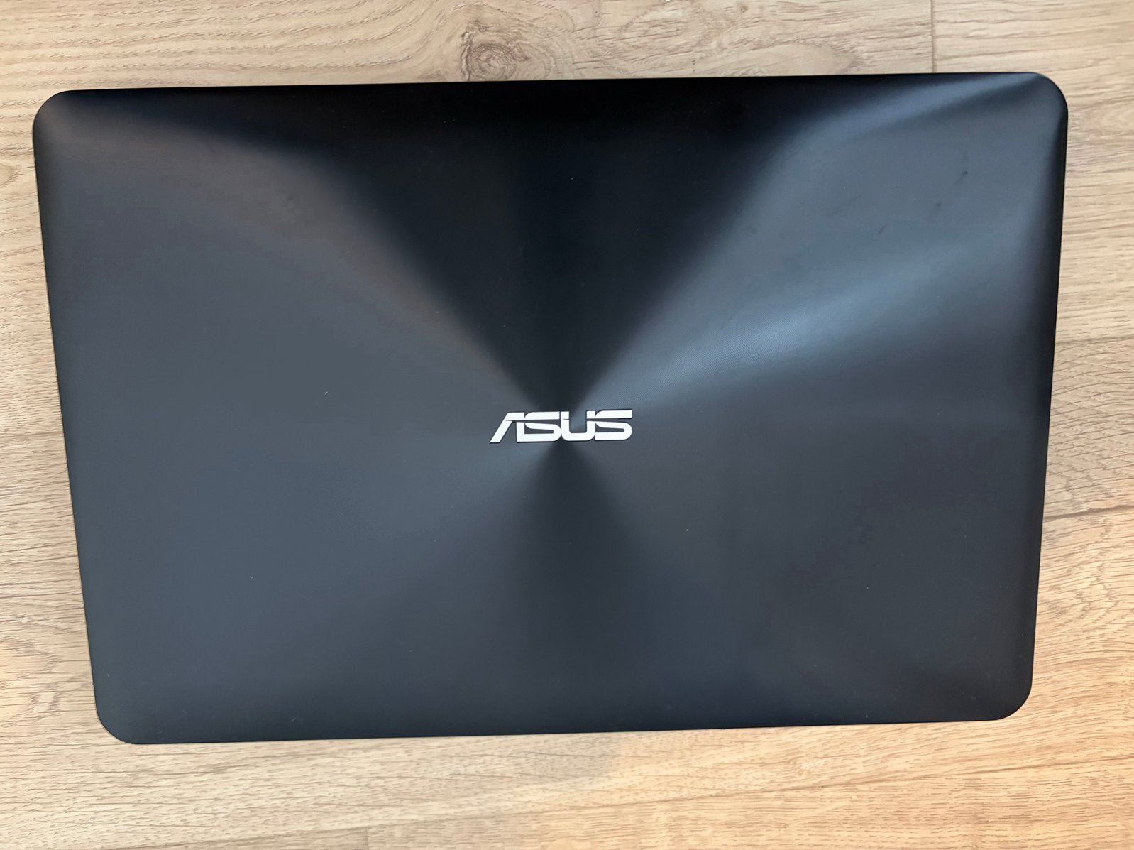 Asus laptop - Intel Core i5, 4GB RAM, 500GB HDD, Ophalen, 2 tot 3 Ghz, Zo goed als nieuw, 4 GB