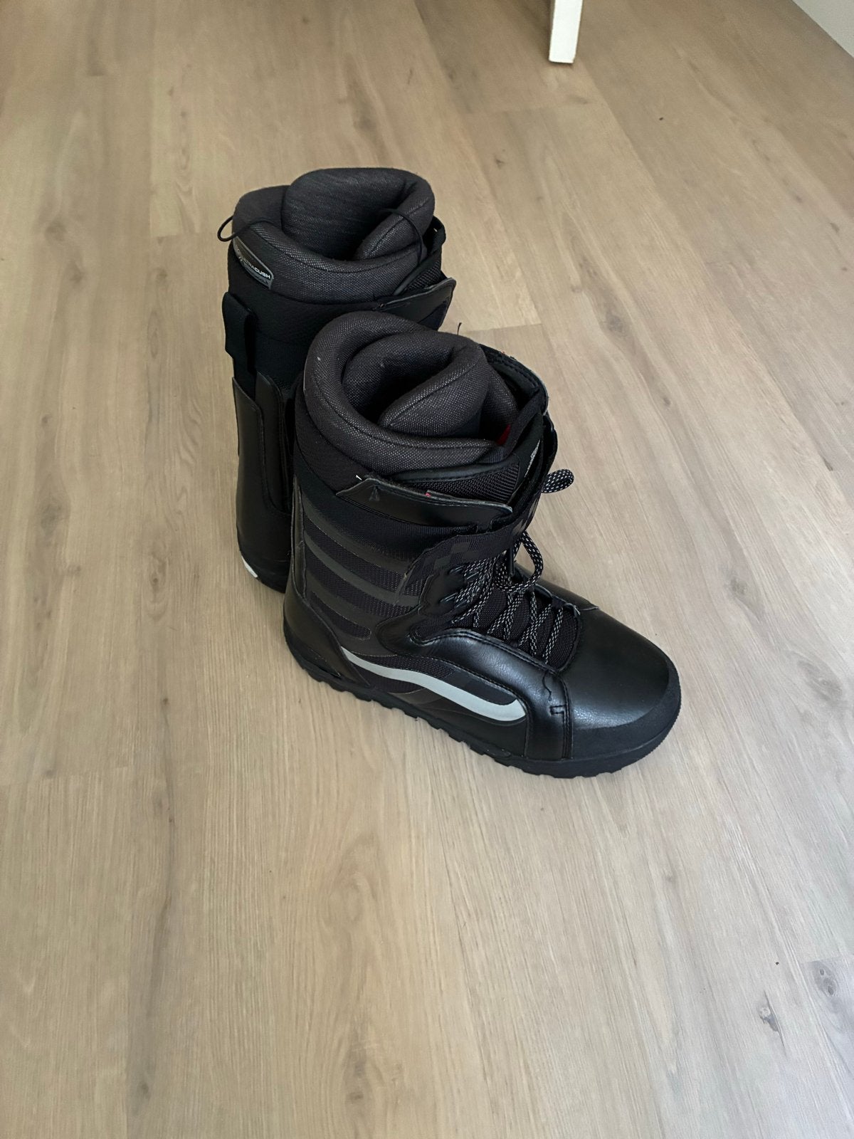 Vans snowboard schoenen - Zo goed als nieuw, Ophalen of Verzenden, Zo goed als nieuw