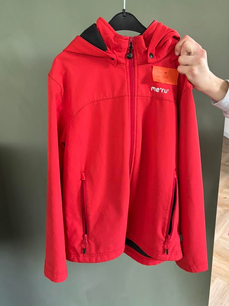 Jongens softshell jas maat 152 (nieuw), Ophalen, Zo goed als nieuw, Jongen, Jas
