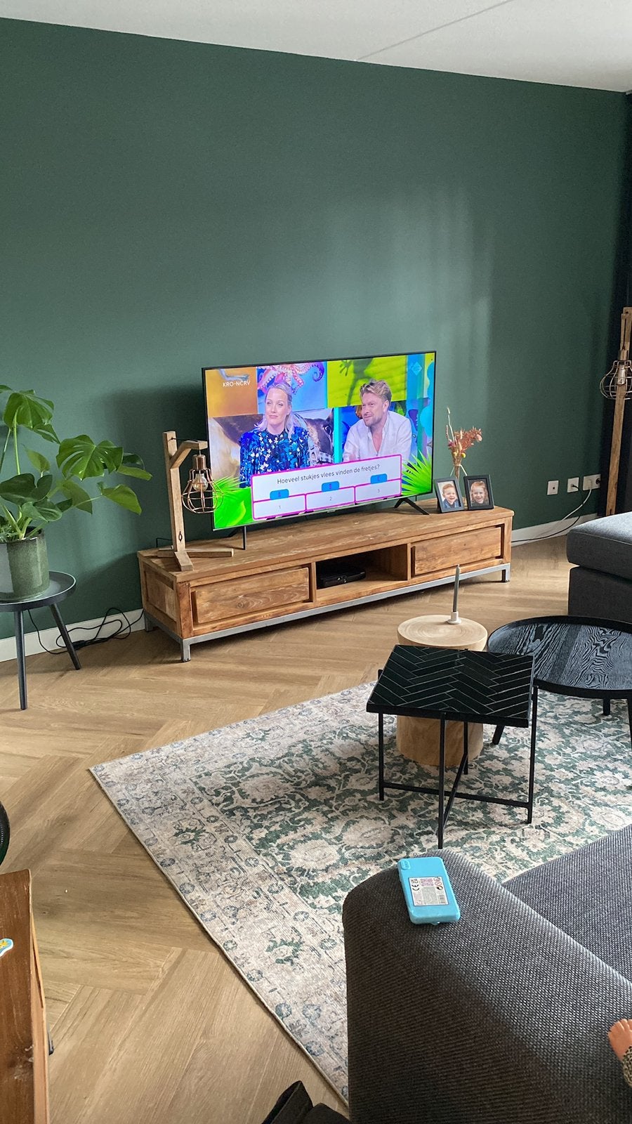 Tv meubel tower Living, Huis en Inrichting, Ophalen, 150 tot 200 cm, Zo goed als nieuw, Minder dan 100 cm