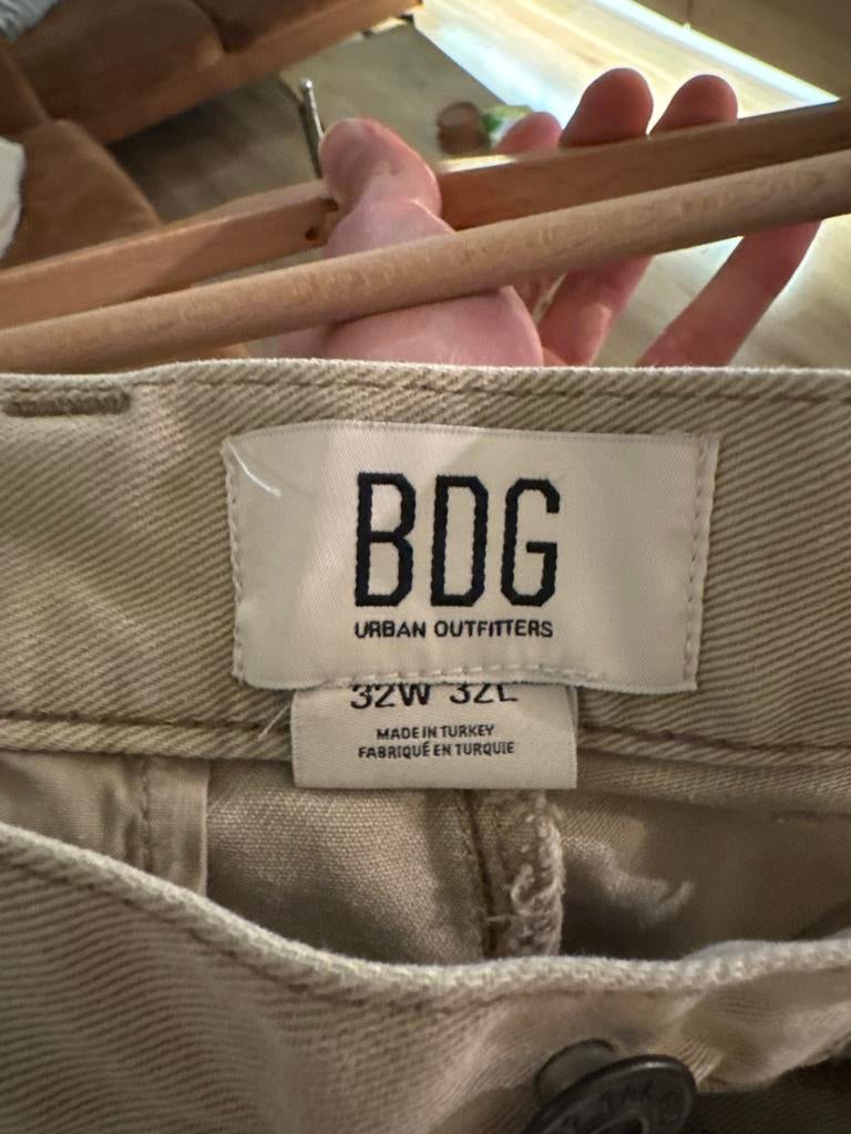 BDG Urban Outfitters Beige Broek - Maat 32W 32L, Beige, Maat 42/44 (L), Ophalen of Verzenden, Lang