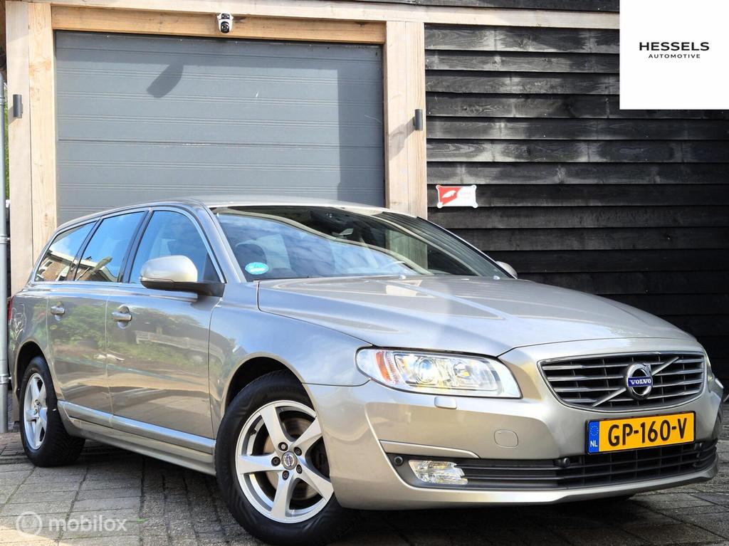 Volvo V70 2.0 T4 Classic Edition Xenon, Trekhaak NAP, Voorwielaandrijving, 1556 kg, Gebruikt, Euro 6
