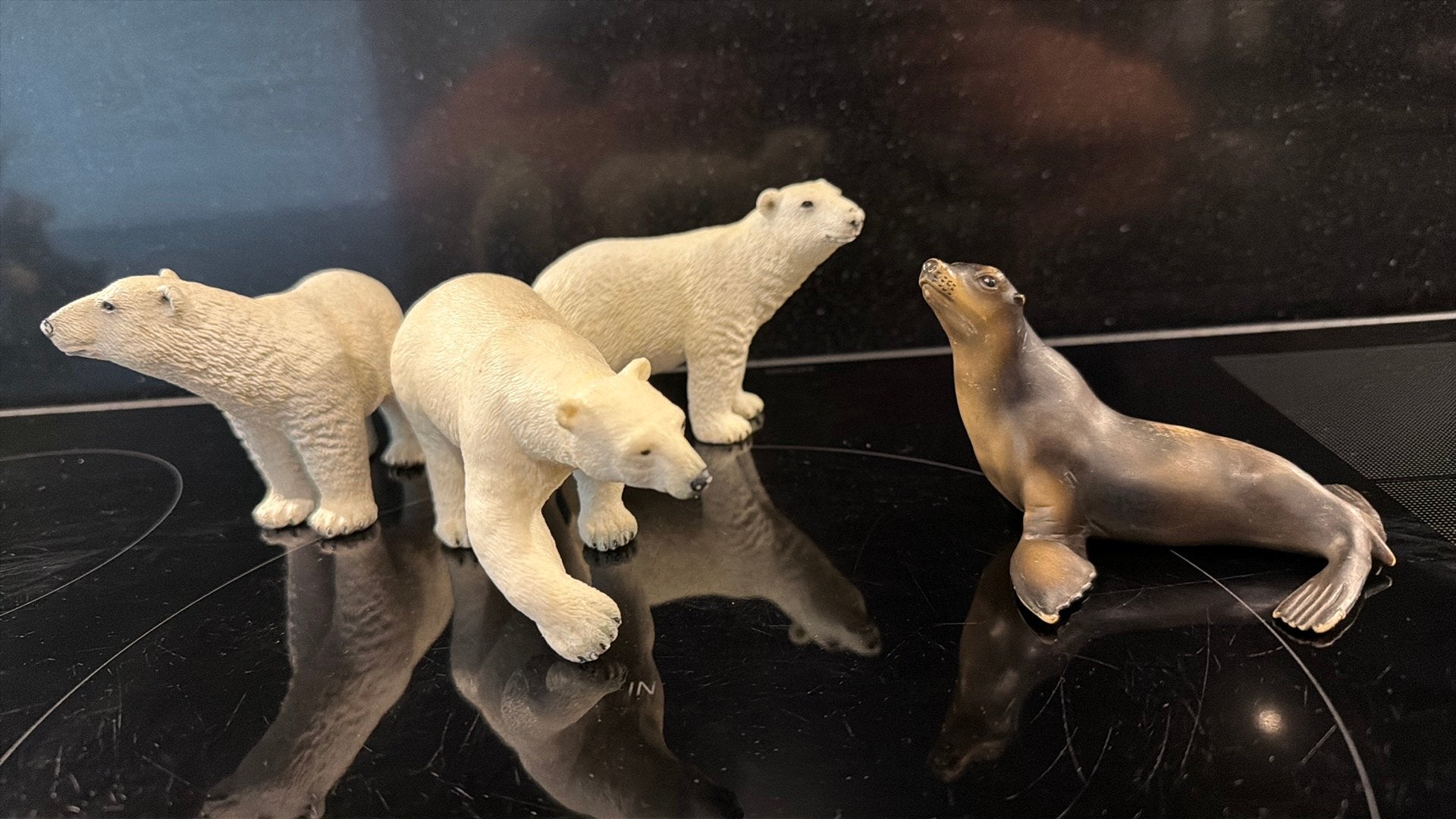 Schleich Artic: ijsberen met rob, Ophalen of Verzenden, Zo goed als nieuw, Paard, Beeldje of Figuurtje