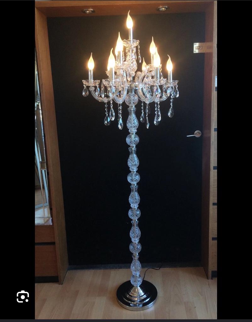 GEZOCHT! Zilveren Vloerlamp Kroonluchter, Ophalen, Zo goed als nieuw, Metaal, 150 tot 200 cm