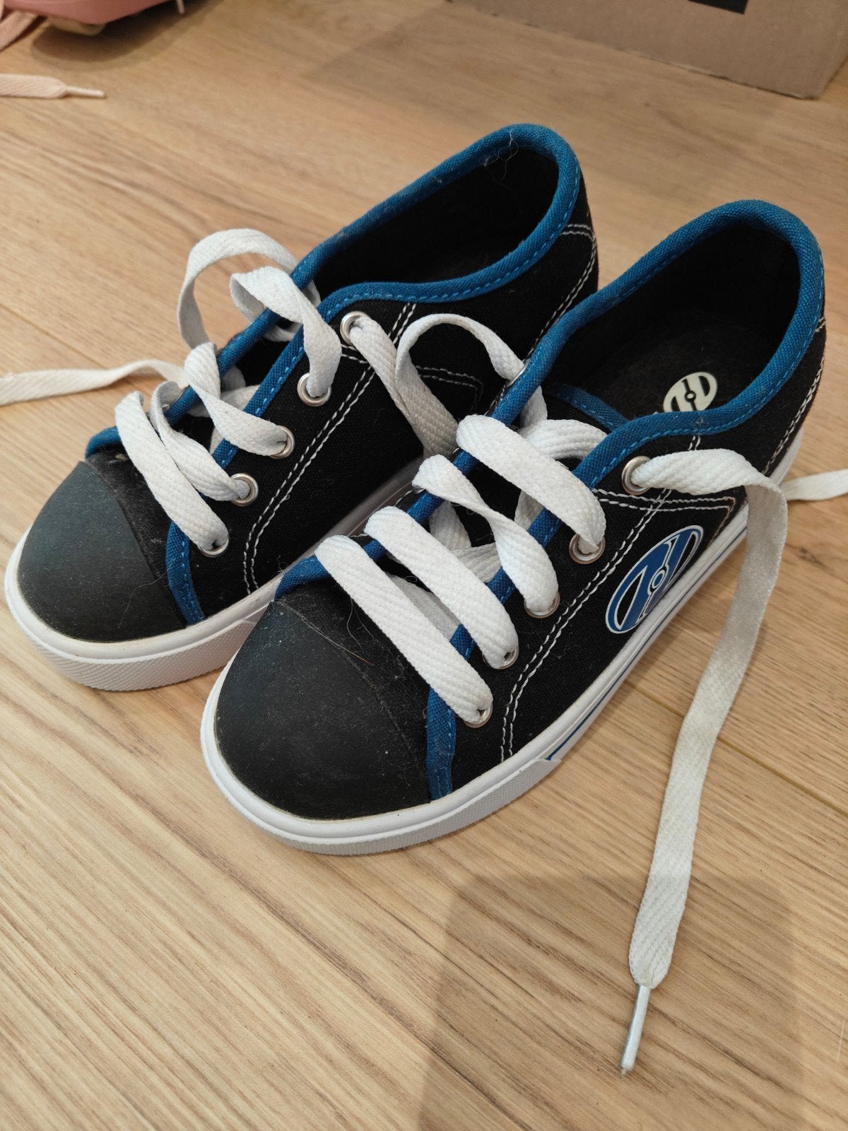 blauwe schoenen met wielen, Ophalen, Nieuw, Kinderen