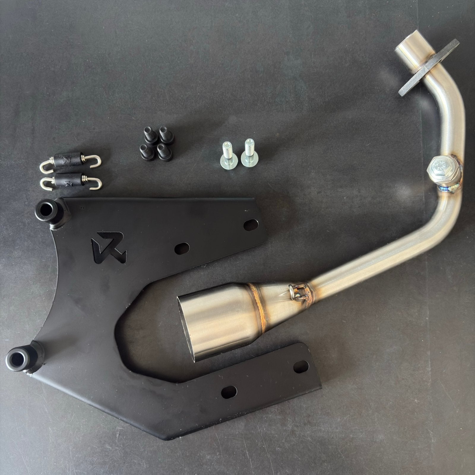Nieuw Akrapovic Voorbocht & Ophangbocht ( Vespa & Zip ), Ophalen of Verzenden, Nieuw, Uitlaat, Vespa