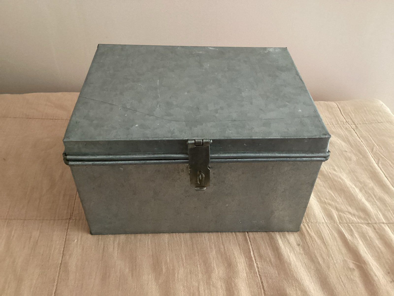 Metalen opbergdoos met deksel, Gebruikt, 50 tot 100 cm, Ophalen of Verzenden, Metaal