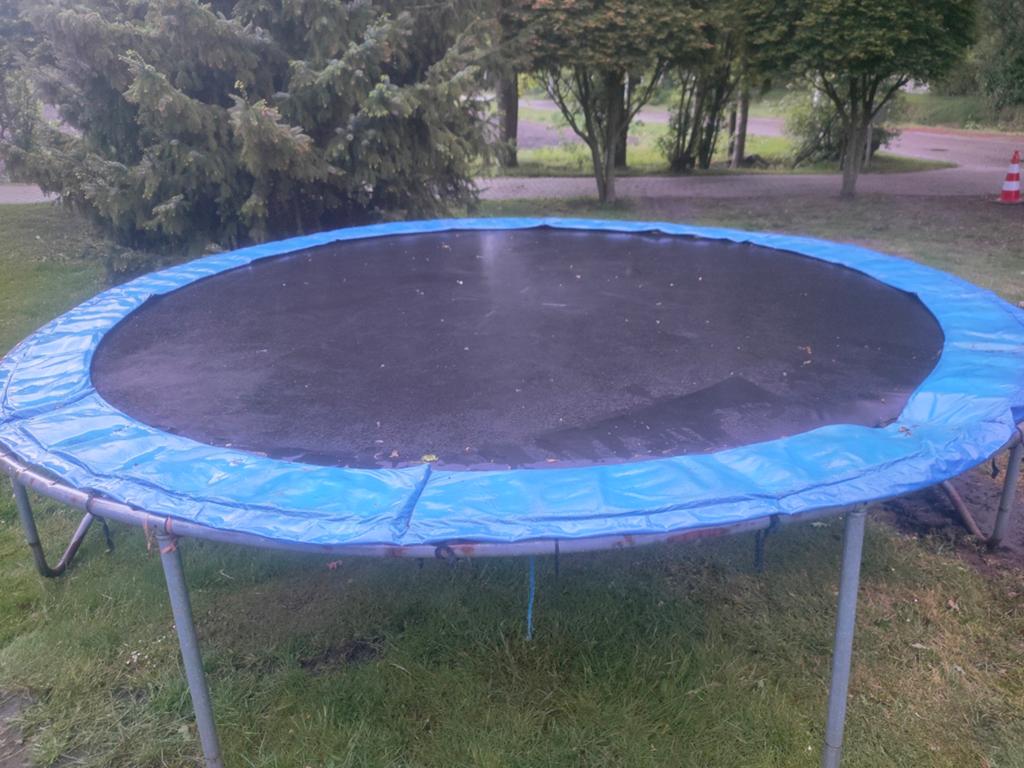 Gratis afhalen trampoline 3.90x90, Ophalen, Gebruikt