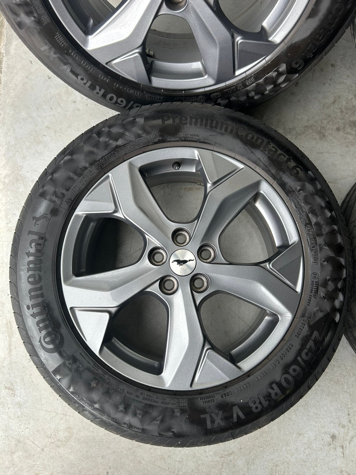 Foto 4 van Originele Ford Kuga Mach-E 5x108 18 Inch Zomer