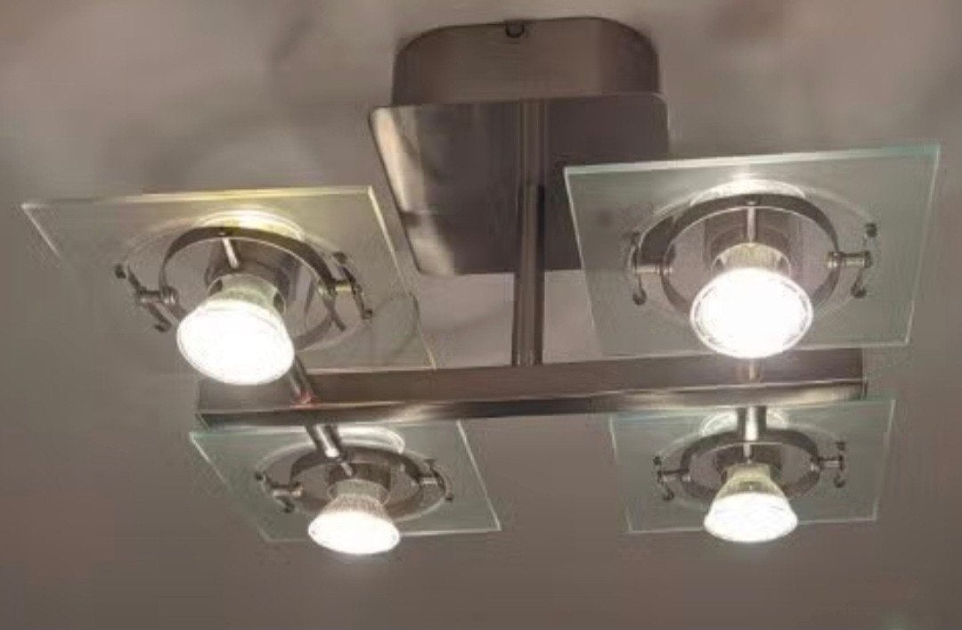 2 Ikea Fuga plafondlampen, beide 4 spots., Ophalen