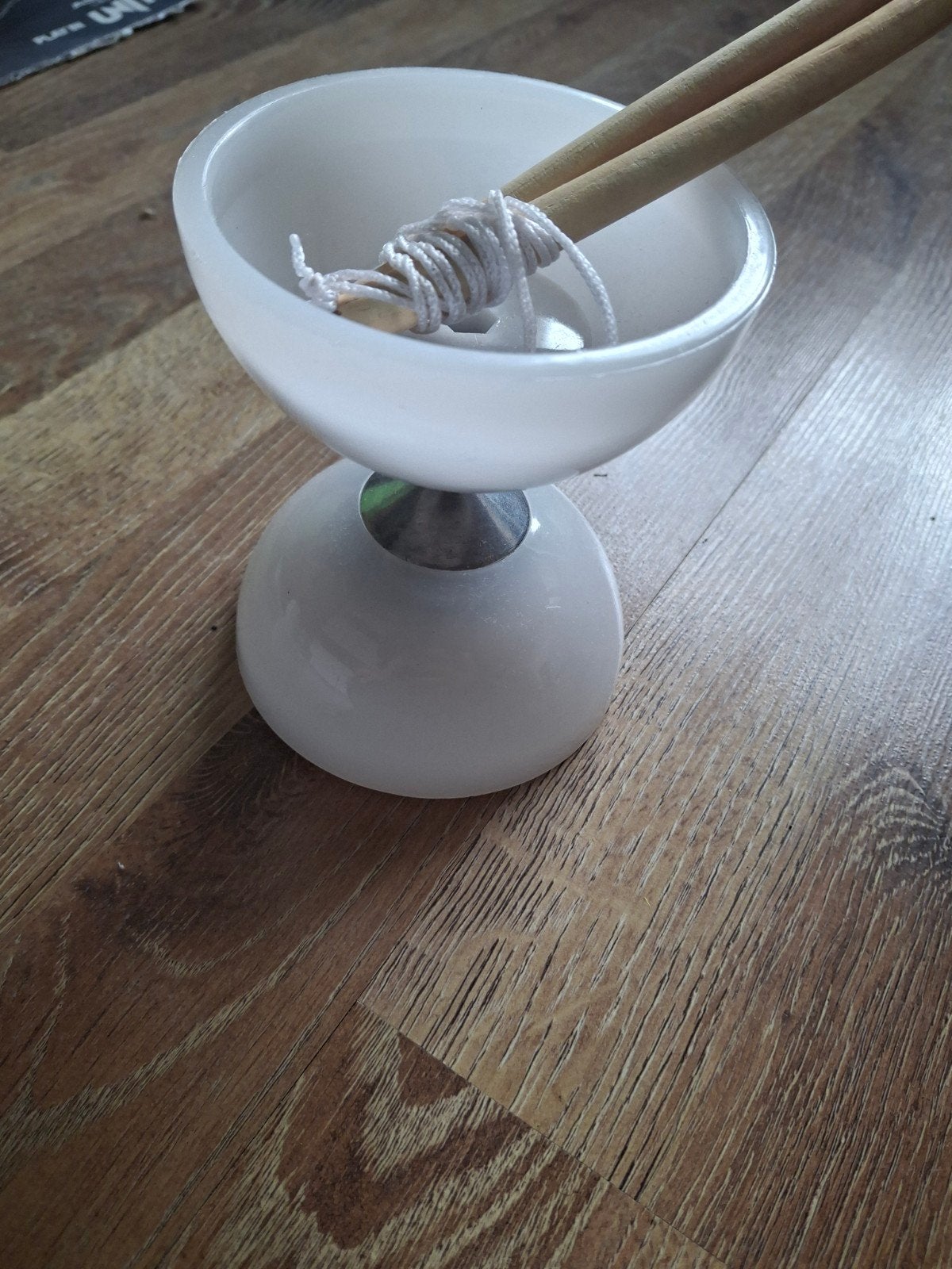 Diabolo met stokjes, Ophalen, Nieuw