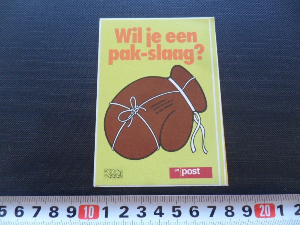 sticker ptt post 100 jaar wil je een pak-slaag ?, Ophalen of Verzenden, Zo goed als nieuw