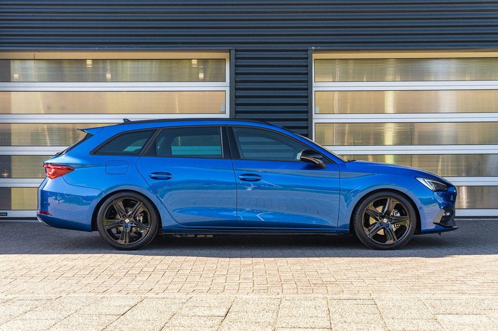 SEAT Leon Sportstourer 1.5 TSI 204pk e-Hybrid FR Business Sa, Auto's, Seat, 12 maanden, Stof, 4 cilinders, 26 kWh
