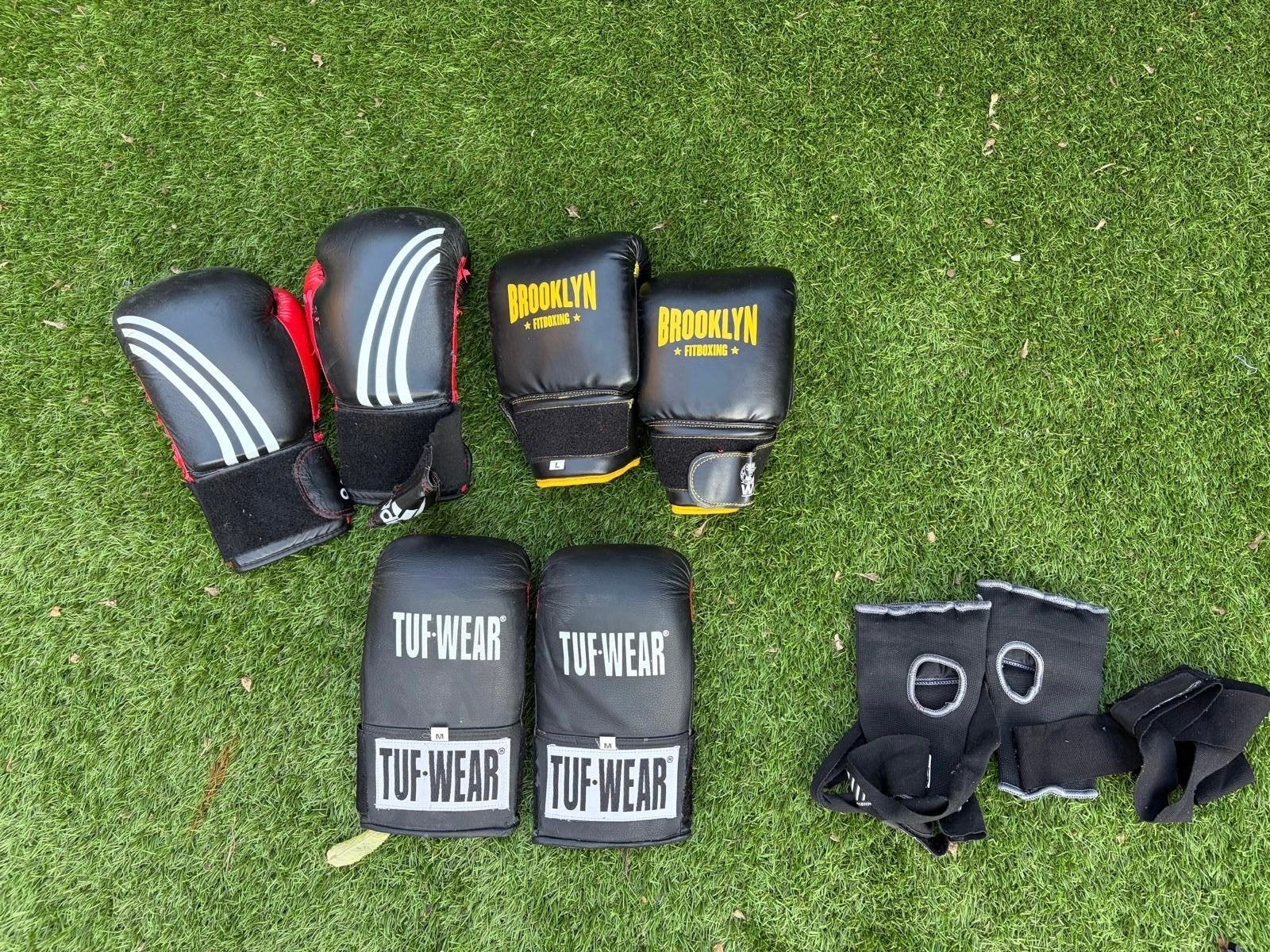 Bokshandschoenen set - Adidas, Brooklyn, Tuf-Wear, Ophalen of Verzenden, Gebruikt, Bokshandschoenen