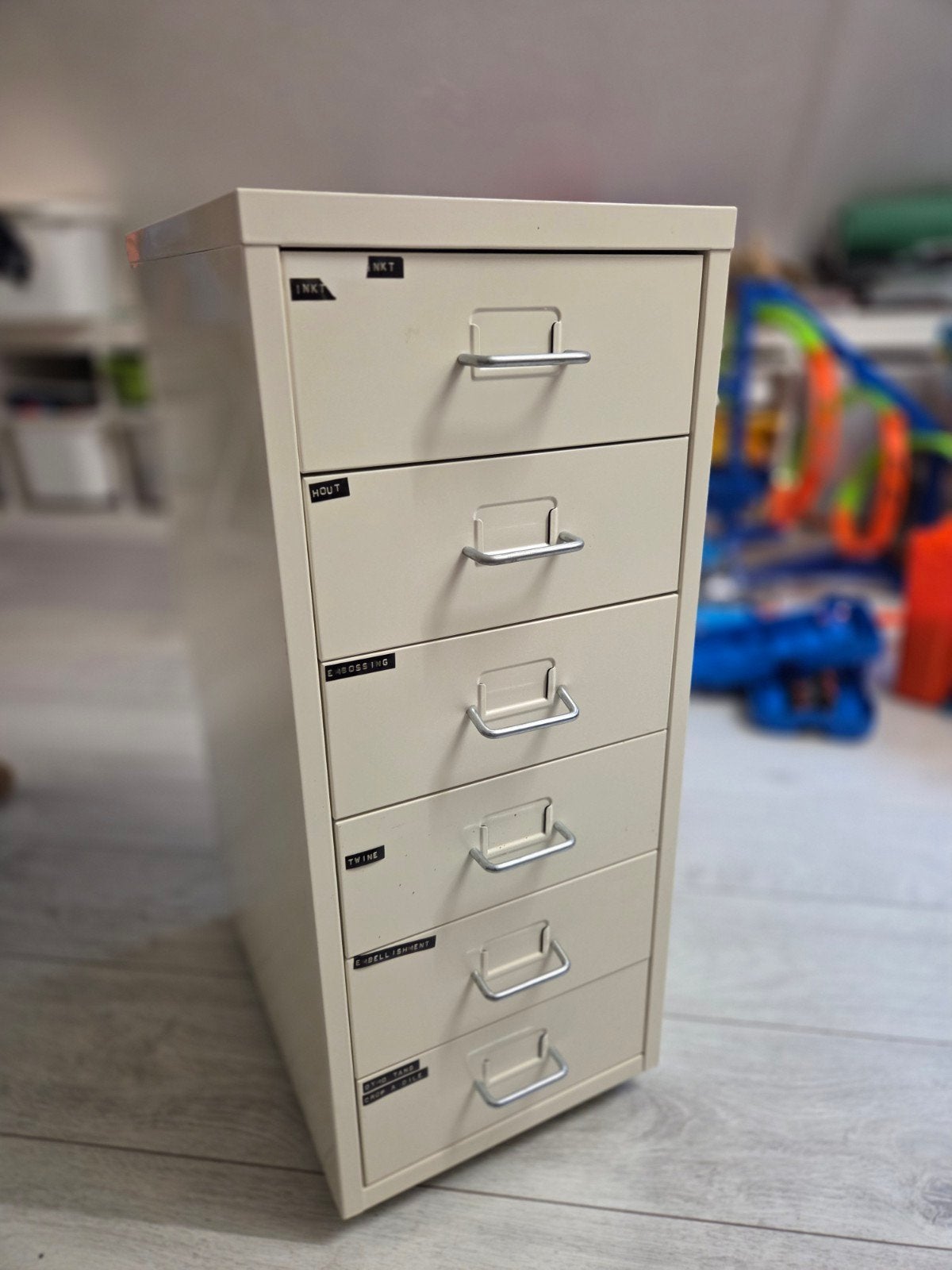 Ikea Helmer ladeblok op wielen - Beige/wit, Ophalen, Gebruikt