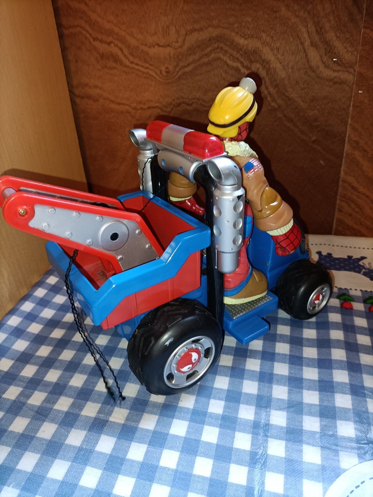 Spiderman pop op sleepwagen met rijfunctie, Kinderen en Baby's, Ophalen of Verzenden, Zo goed als nieuw