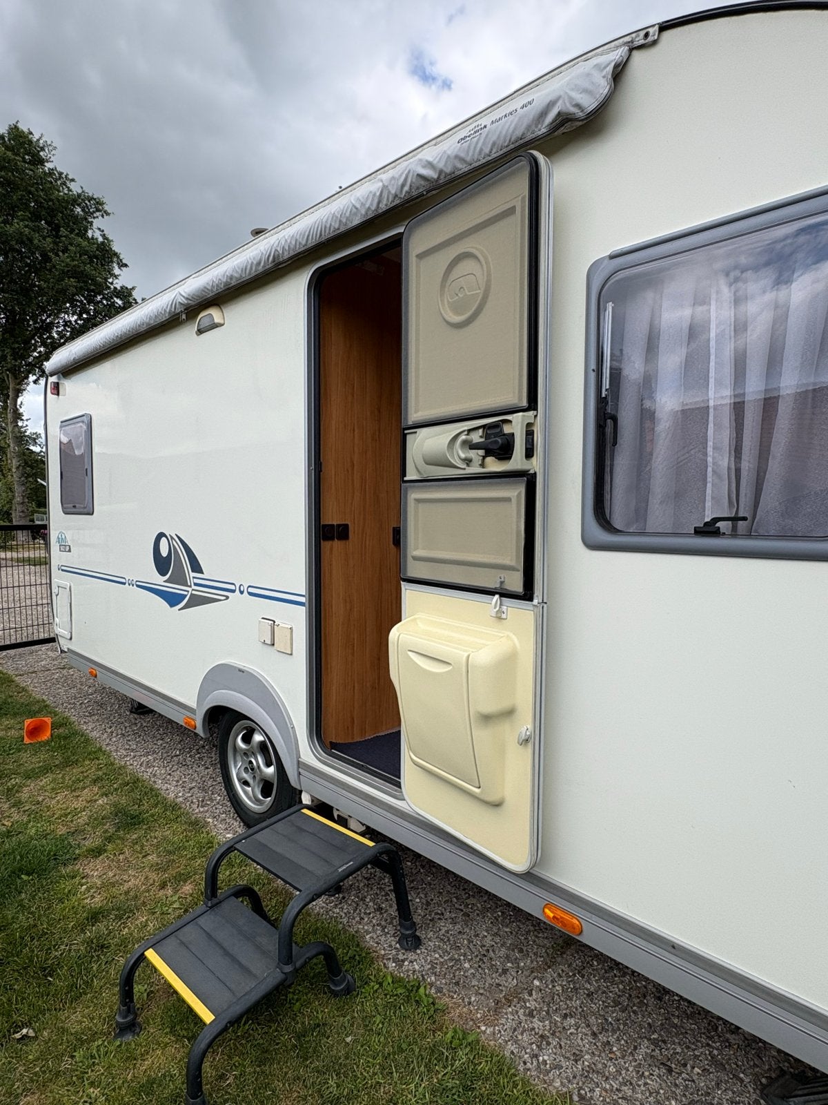 Adria Adiva 502 UP (2003) met mover en nieuwe voortent!, Caravans en Kamperen, Rondzit, Frans bed, Particulier, Adria