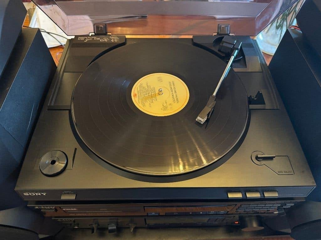 Foto 5 van Sony Stereo Set Draaitafel Tuner Versterker CD Boxen ‘90