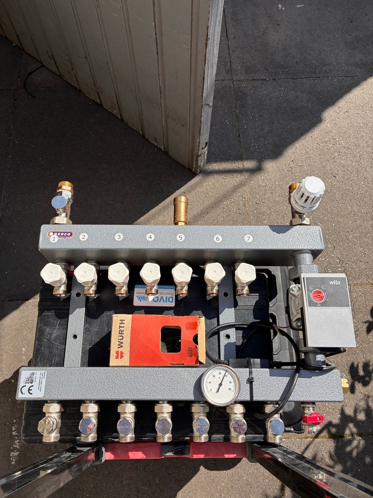 Henco 7-groeps vloerverwarmingsverdeler met pomp, Ophalen of Verzenden, Zo goed als nieuw, Cv-ketel of Combi-ketel