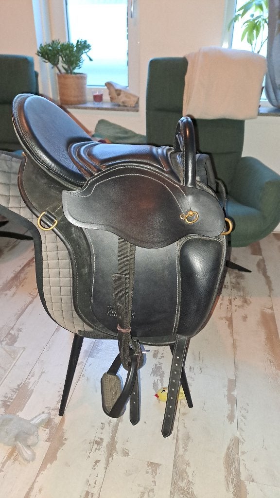 Trekker Pony Luxus dressuur model kinder zadel, XS (15.5 inch of kleiner), Dressuur, Overige merken, Ophalen of Verzenden