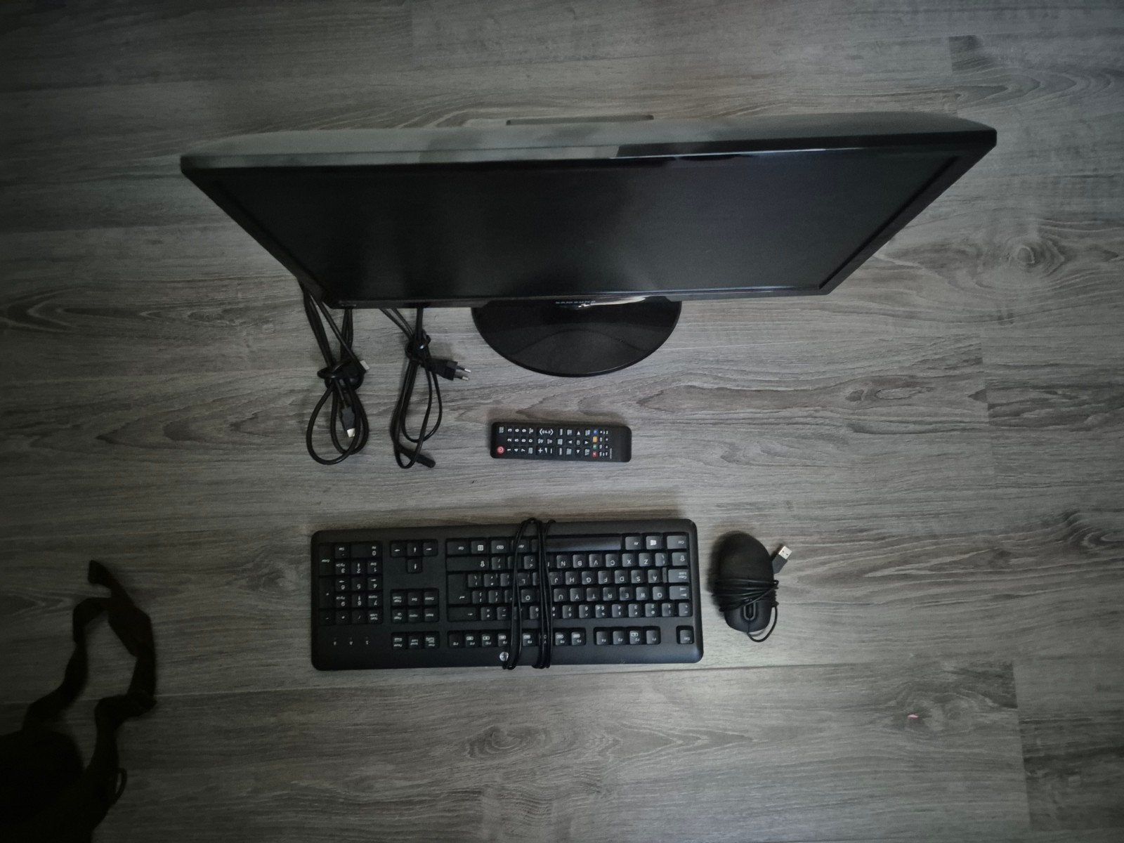 Samsung T24E390EW LED TV Monitor 24 inch Full HD, LED, 50 Hz, Ophalen of Verzenden, Zo goed als nieuw
