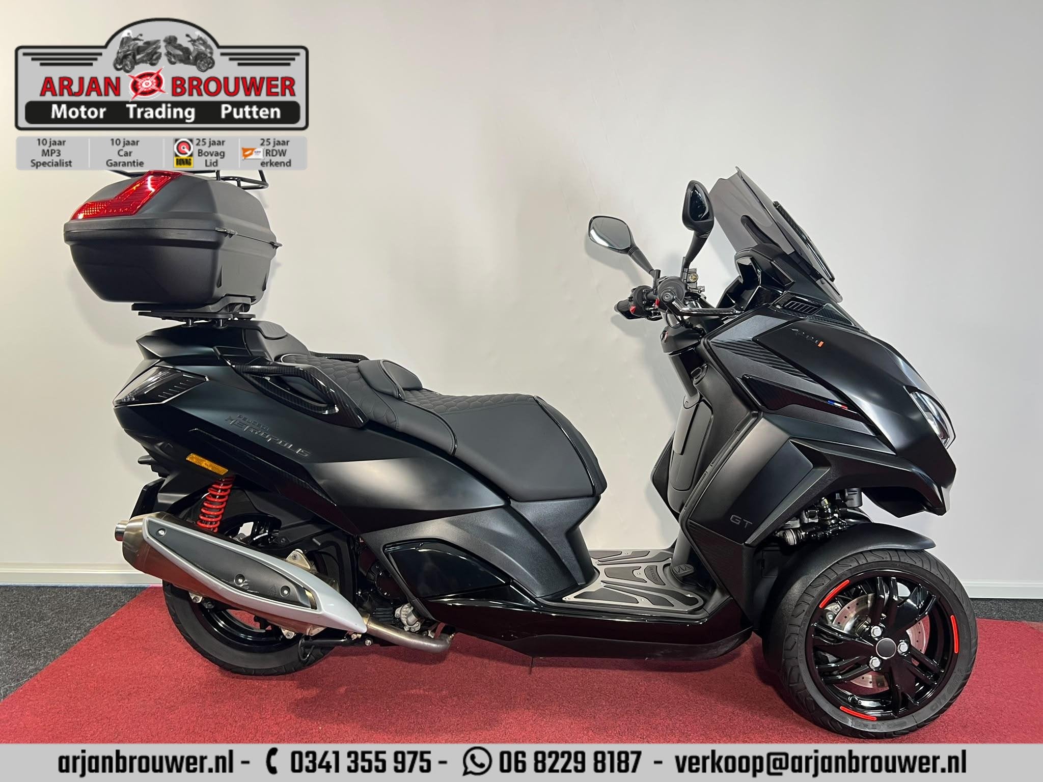 Peugeot Metropolis GT GT CARBON Peugeot Metropolis GT CARBON, Motoren, Scooter, Automaat, Bonnetstraat 1
6718 XN  Ede, NL, Info@moteogroup.com