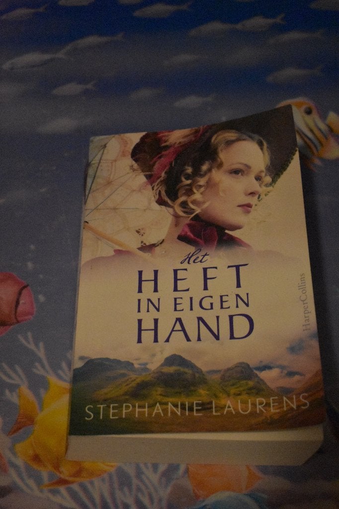 boek van Stephanie Laurens/het heft in eigen hand, Ophalen of Verzenden, Zo goed als nieuw, Stephanie Laurens