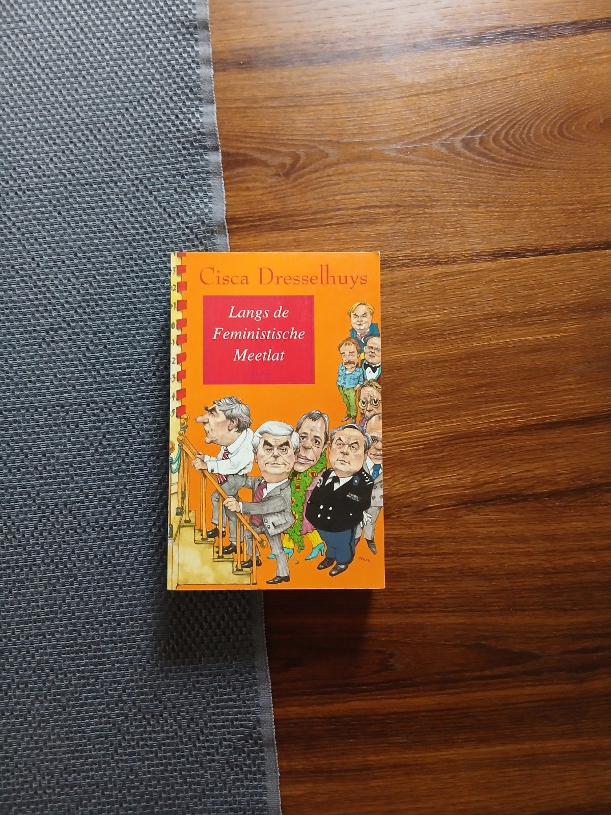 Cisca Dresselhuys - Langs de Feministische Meetlat, Ophalen of Verzenden, Gelezen, Cisca Dresselhuys, Nederland