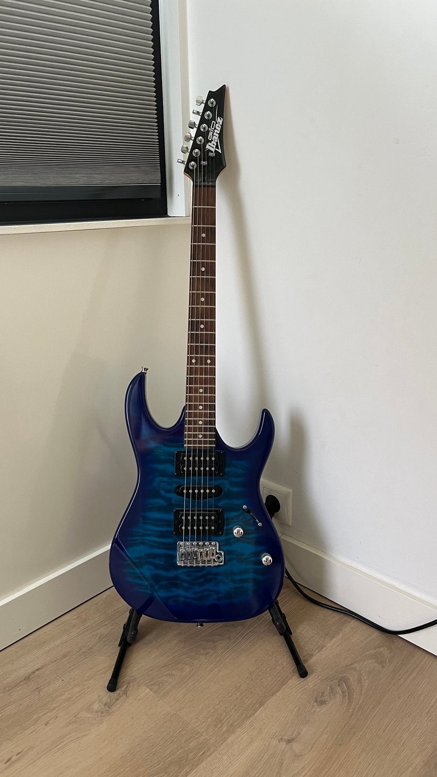 Ibanez elektrische gitaar blauw, Muziek en Instrumenten, Snaarinstrumenten | Gitaren | Elektrisch, Ophalen, Gebruikt, Solid body