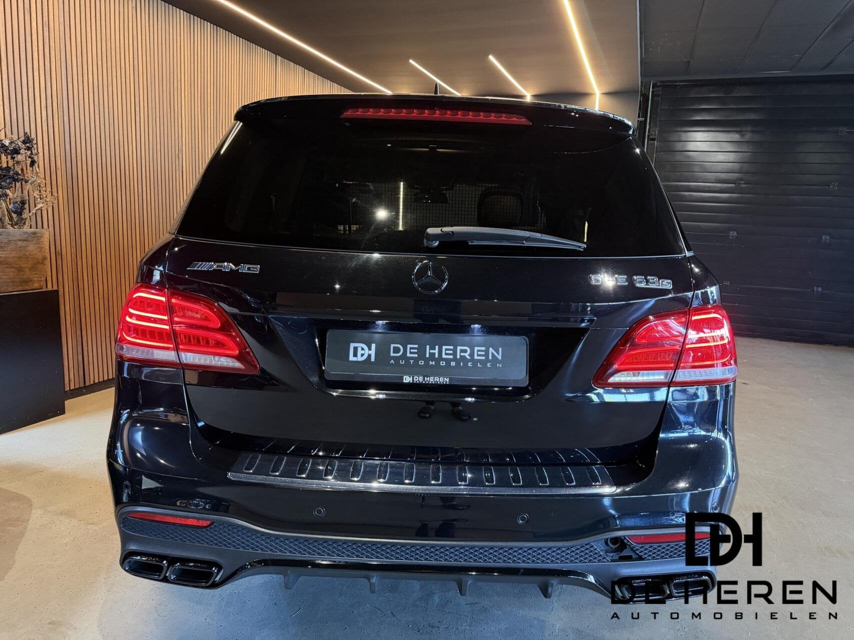 Mercedes GLE 63 S AMG 4MATIC PANO|Massage|softcl|360|dealer, Auto's, Mercedes-Benz, Automaat, 5461 cc, Gebruikt, 2245 kg